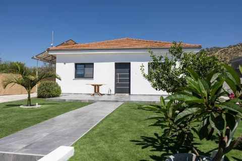 1900 EUR · ενοικίαση · house · 3 δωμάτια · #8630 | MyProperties Cyprus