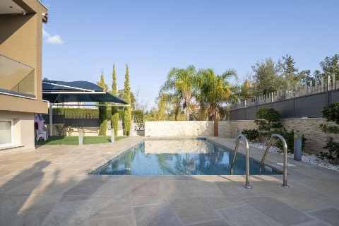 6000 EUR · аренда · house · 3 комнаты · 260 m² · #9744 | MyProperties Cyprus