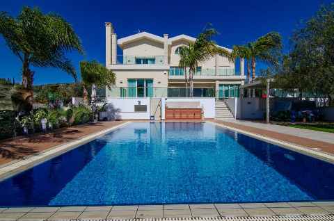 15000 EUR · πώληση · house · 5 δωμάτια · 500 m² · #9784 | MyProperties Cyprus