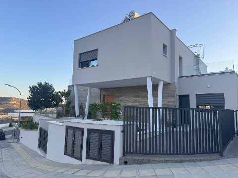 8000 EUR · ενοικίαση · apartment · στούντιο · 280 m² · #9851 | MyProperties Cyprus