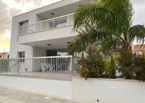 2500 EUR · ενοικίαση · apartment · 3 δωμάτια · 145 m² · #10192 | MyProperties Cyprus