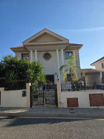 4100 EUR · rent · house · 4 rooms · #10237 | MyProperties Cyprus