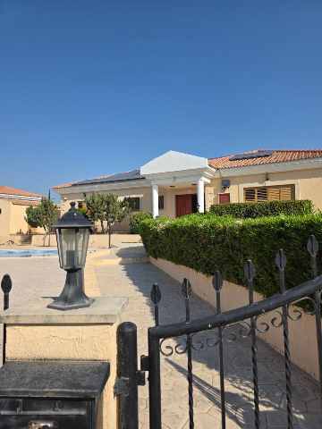 3000 EUR · аренда · house · 3 комнаты · #10580 | MyProperties Cyprus