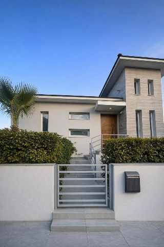 3000 EUR · ενοικίαση · house · 3 δωμάτια · 180 m² · #10596 | MyProperties Cyprus