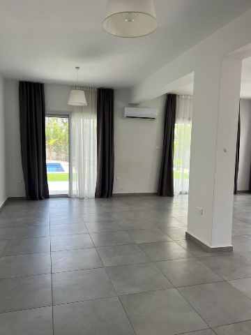 3000 EUR · аренда · apartment · 3 комнаты · 530 m² · #10844 | MyProperties Cyprus