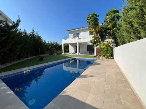 3000 EUR · аренда · house · 3 комнаты · 180 m² · #10918 | MyProperties Cyprus