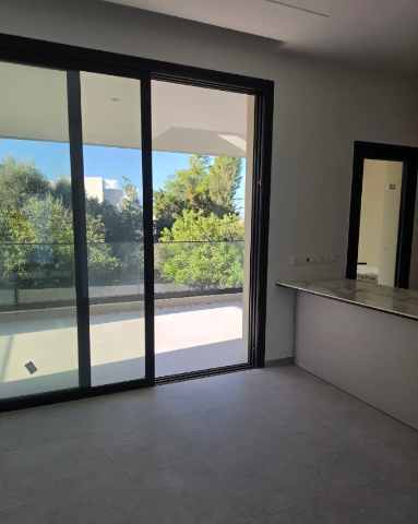 2300 EUR · аренда · apartment · 2 комнаты · 126 m² · #12933 | MyProperties Cyprus