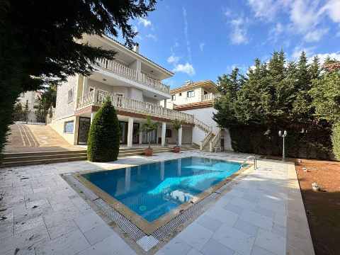 4500 EUR · аренда · house · 4 комнаты · 300 m² · #13117 | MyProperties Cyprus