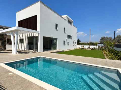 3900 EUR · ενοικίαση · house · 3 δωμάτια · 250 m² · #13602 | MyProperties Cyprus
