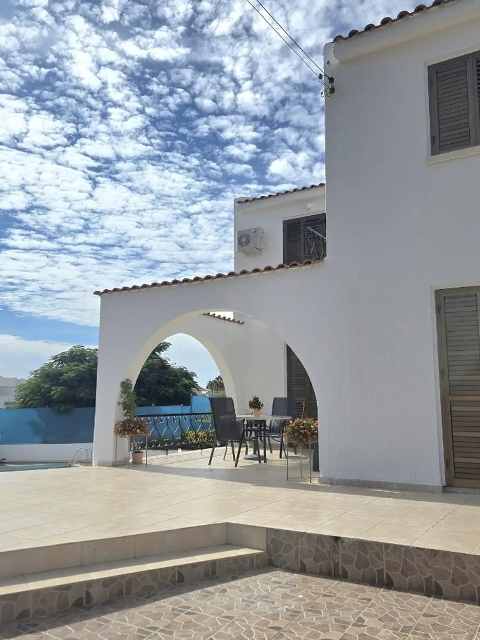 3000 EUR · rent · house · 3 rooms · 147 m² · #13724 | MyProperties Cyprus